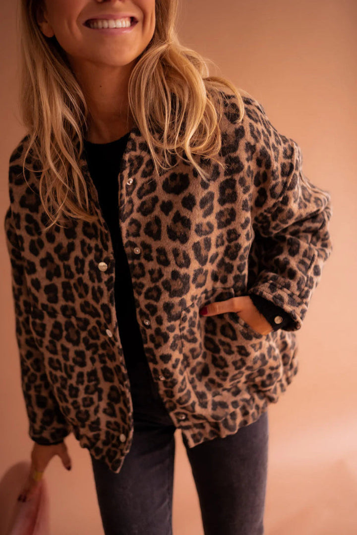 SavannahWild™ | Leopard Print Jacket